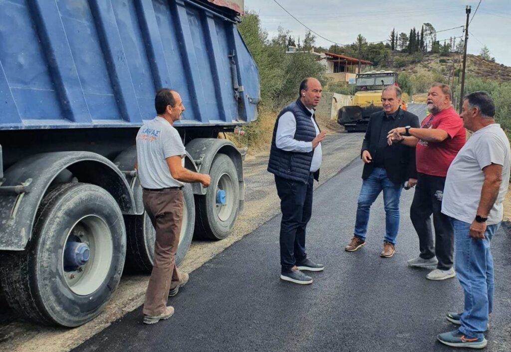 Εργασίες Ασφαλτόστρωσης στον Δρόμο Ξυλόκαστρο – Τρίκαλα Κορινθίας