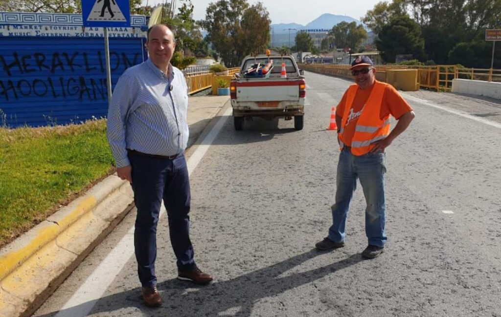 Εντατικοί καθαρισμοί στο οδικό δίκτυο της Κορινθίας για ασφαλέστερες μετακινήσεις